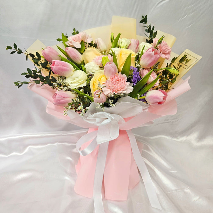 Petal Pick - Hand Bouquet - Carnation - Champagne Roses - Hand Bouquet - Well Live Florist