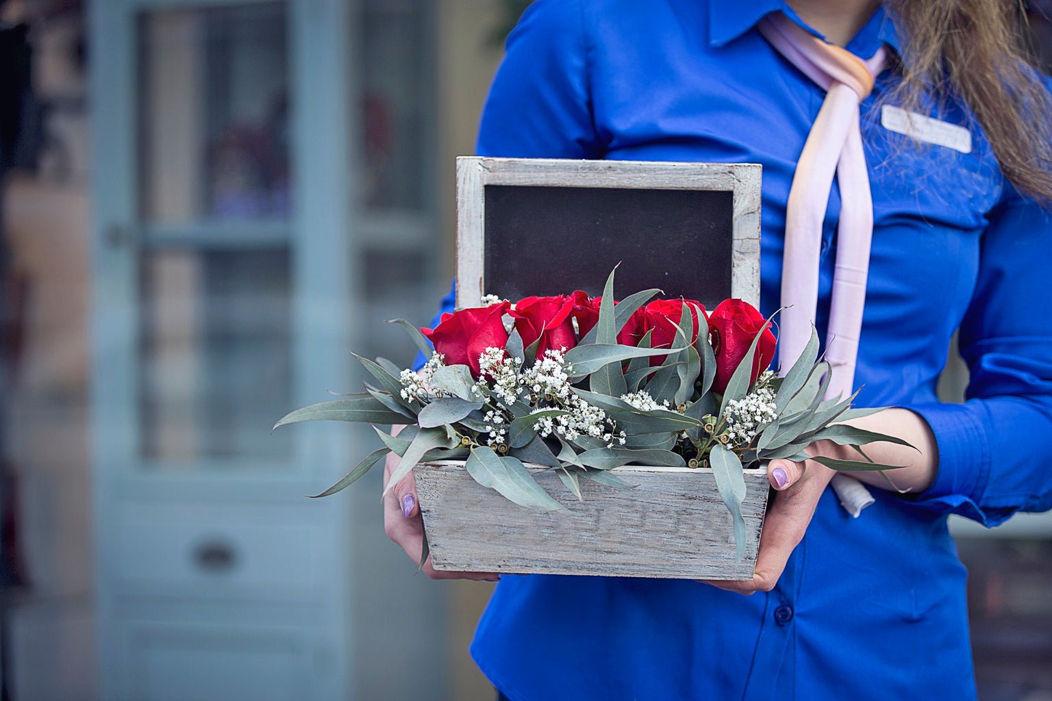 Condolences Wreath Delivery in Singapore: Choosing the Right Sympathy Flowers