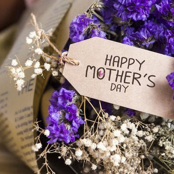 Fresh vs preserved flower bouquets for Mother's Day