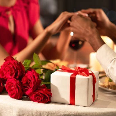 Guide to Choosing the Perfect Anniversary Flower Bouquet - Well Live Florist