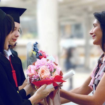 The Perfect Graduation Flower to Celebrate Achievements - Well Live Florist