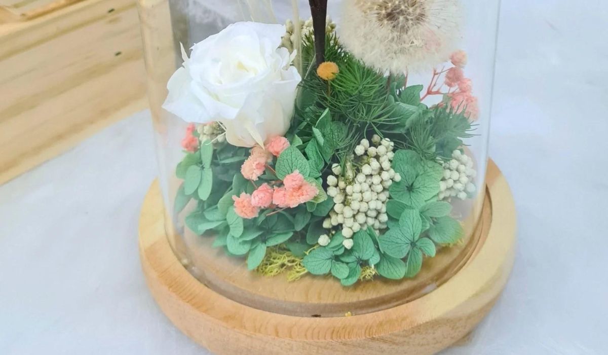Why Flowers Are Ideal for Home Décor? - Well Live Florist