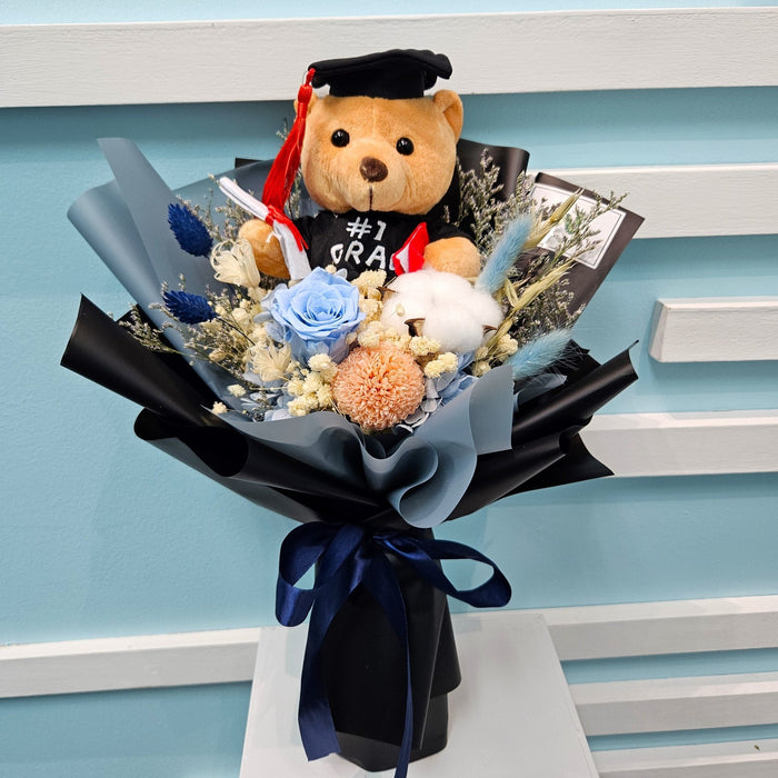 Long-lasting preserved graduation bouquet with graduation bear