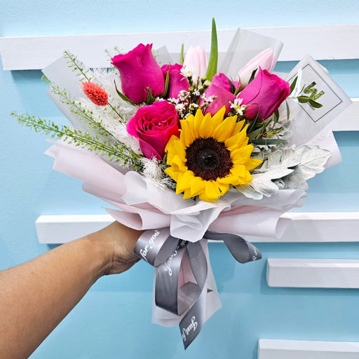 Amore De Fleurs - Hand Bouquet - Fresh Flower - Sunflower - Roses - Tulips - Free Same Day Delivery - Florist Singapore - Well Live Florist