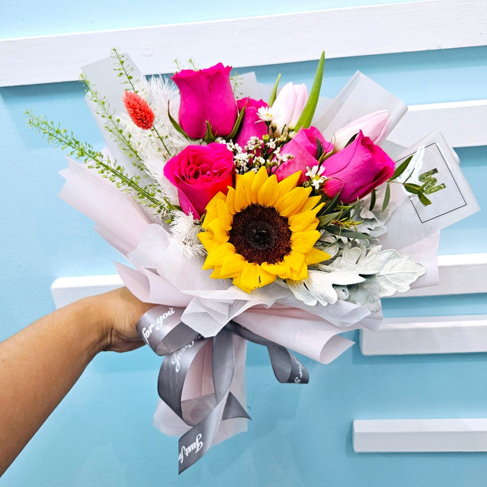 Amore De Fleurs - Hand Bouquet - Fresh Flower - Sunflower - Roses - Tulips - Free Same Day Delivery - Florist Singapore - Well Live Florist