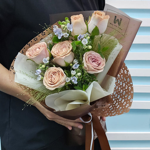 Brew-Tiful Blooms - Hand Bouquet - Fresh Cappucino Roses - Free Delivery - Well Live Florist