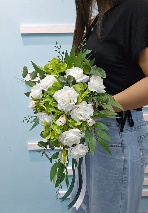 Bridal Bouquet - Cascading bridal Bouquet - Wedding Bouquet - Flower Delivery Singapore - Well Live Florist