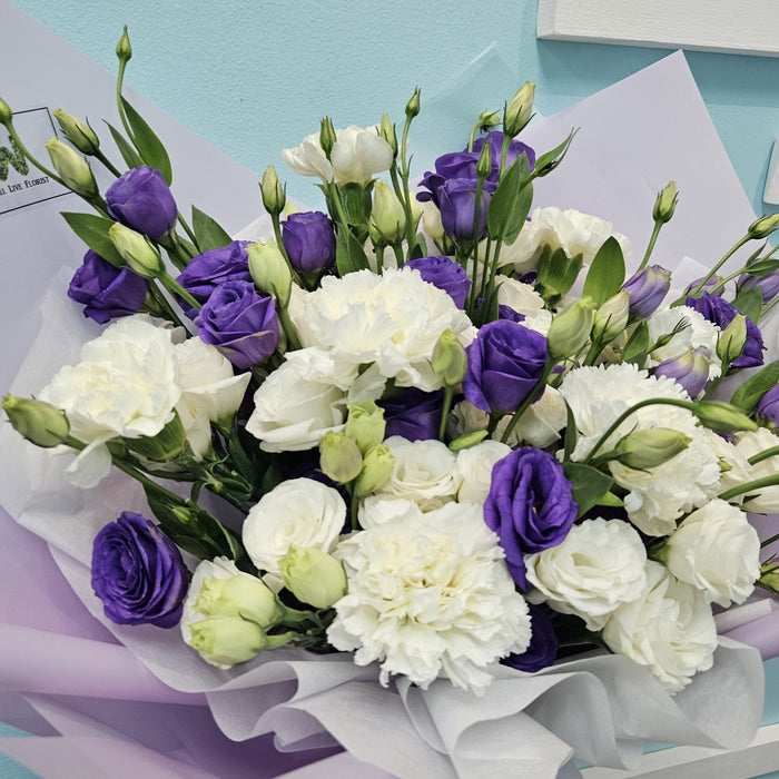 Eustoma Delight - Hand Bouquet - Carnation - Eustoma - Hand Bouquet - Well Live Florist