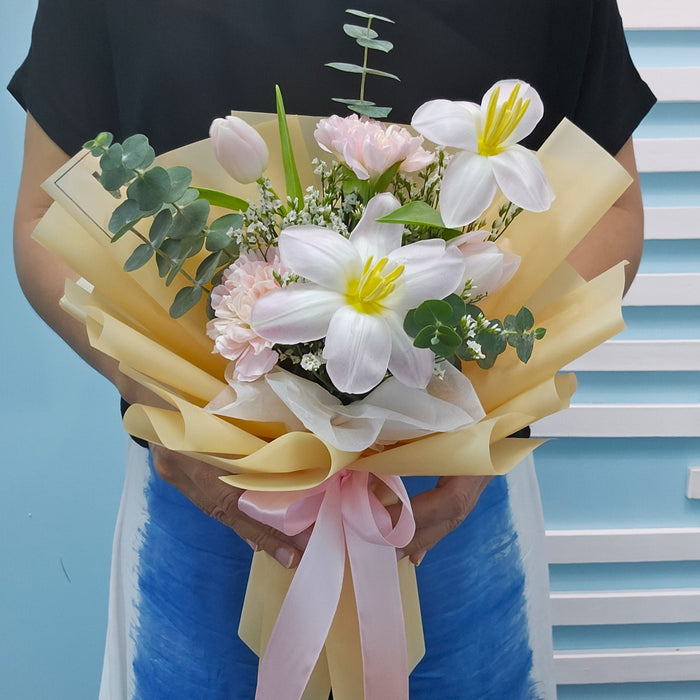 Garden Joy - Tulip Hand bouquet - Flower Bouquet - Flower Delivery Singapore - Well Live Florist