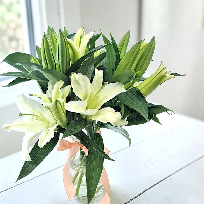 Luxury Palace - Fresh White Lily Vase Arrangement - Flower delivery Singapore - Well Live Florist