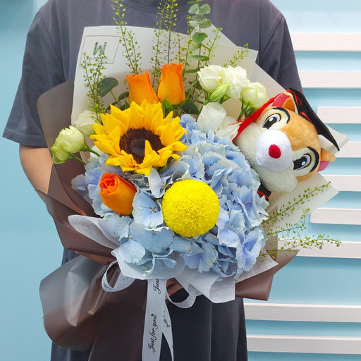 Sun-Kissed Grad - Graduation Hand Bouquet - Flower Delivery Singapore - Well Live Florist