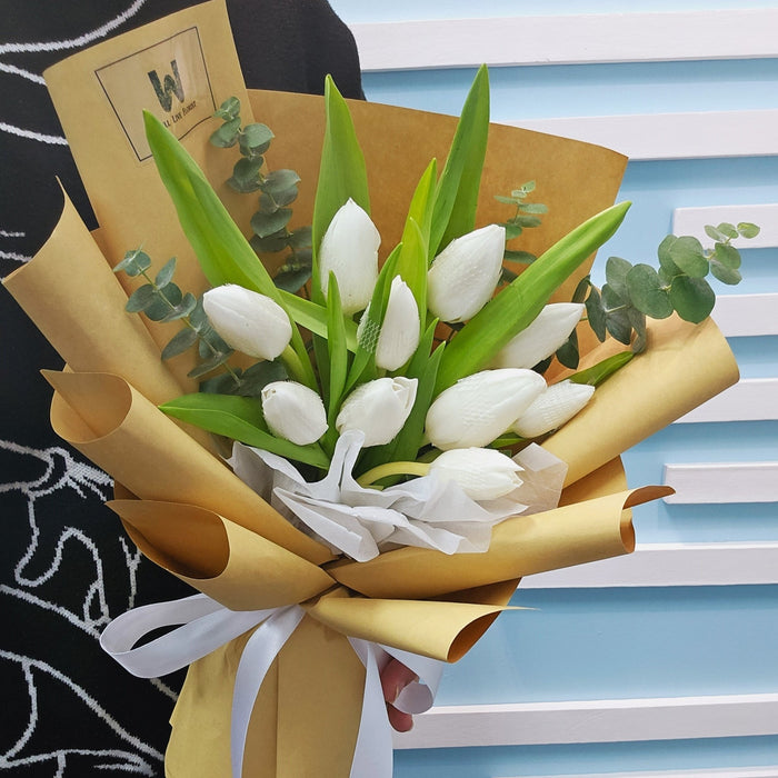 Sunrise Splash - Hand Bouquet - Fresh Tulip - Free Delivery - Well Live Florist