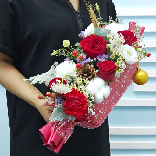 Sweet Treat Arrangement - Christmas Flower - Fresh Flower - Table Arrangement - Free Same Day Delivery - Well Live Florist