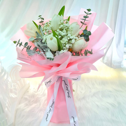 Tulip Swirl - Tulip Hand bouquet - Flower Bouquet - Fresh Tulip - Free Same Day Delivery - Florist Singapore - Well Live Florist