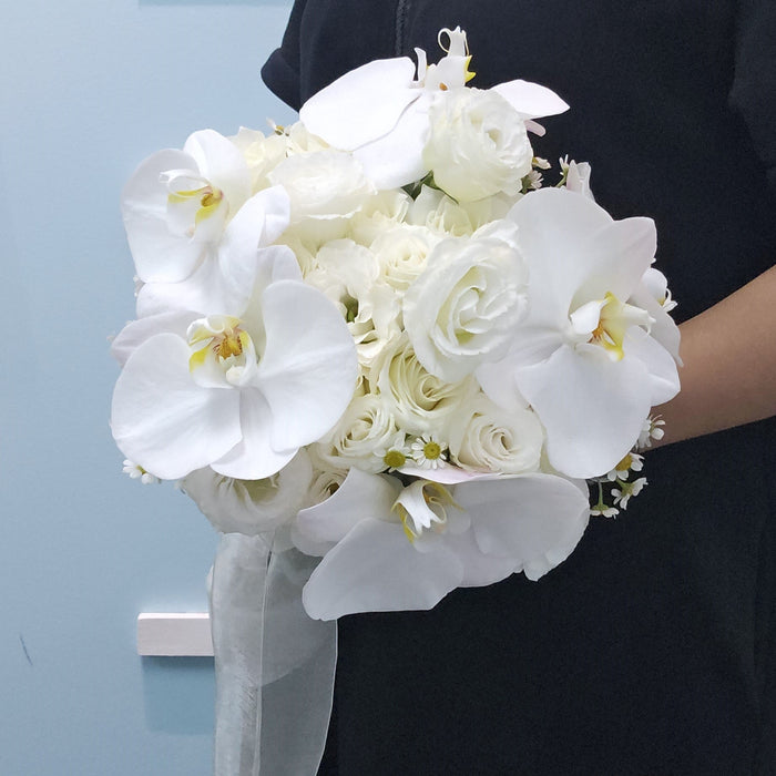 Whiteout Beauty - Wedding Flower - Fresh Phalaenopsis - White Roses - Daisy - Free Same Day Delivery - Well Live Florist 