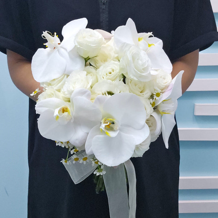 Whiteout Beauty - Wedding Flower - Fresh Phalaenopsis - White Roses - Daisy - Free Same Day Delivery - Well Live Florist 