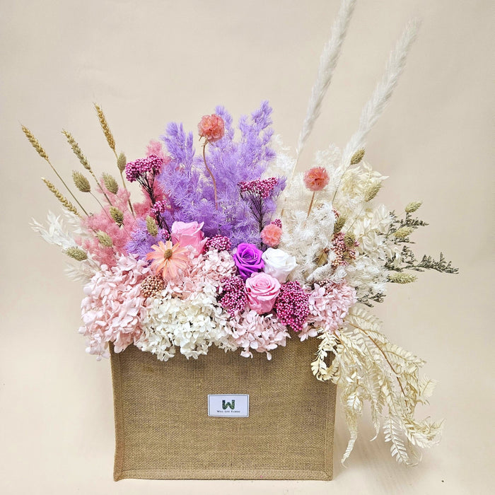 Admire Forever - Flower Box - Preserved Flower - Preserved Hydrangea - Preserved Pink Roses - Well Live Florist - Flower Delivery Singapore - Florist Singapore - Flower Bouquet