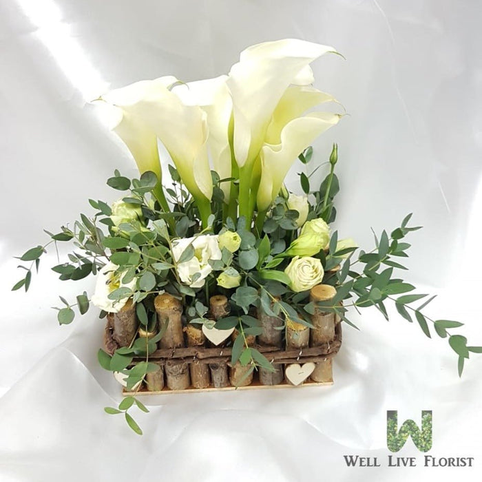 Table Arrangements of Fresh Cut Calla Lilies, Eustoma and Foliage