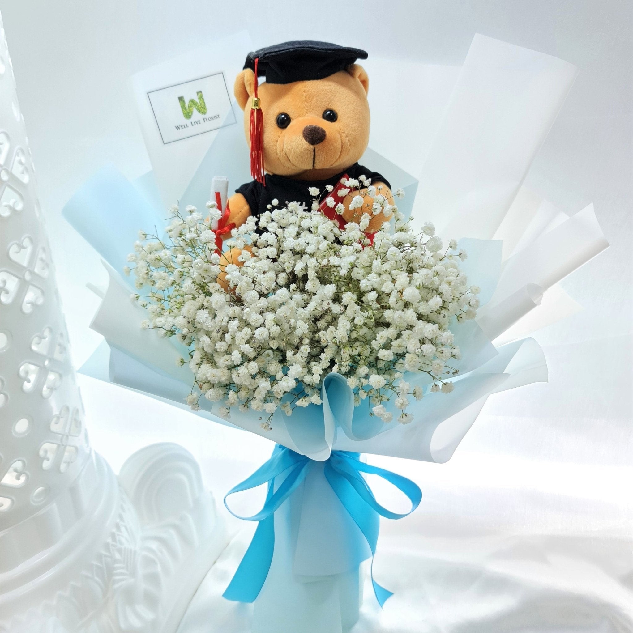 Graduation flowers outlet with bear