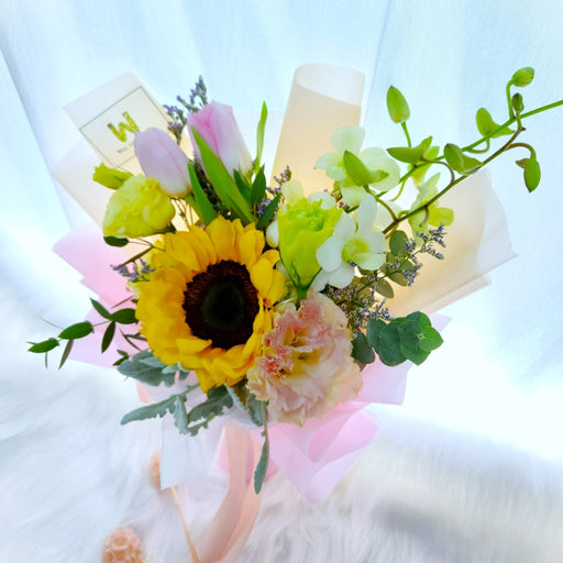 Sunny Delight - Sunflower Hand Bouquet - Flower Bouquet - Flower Delivery Singapore - Well Live Florist