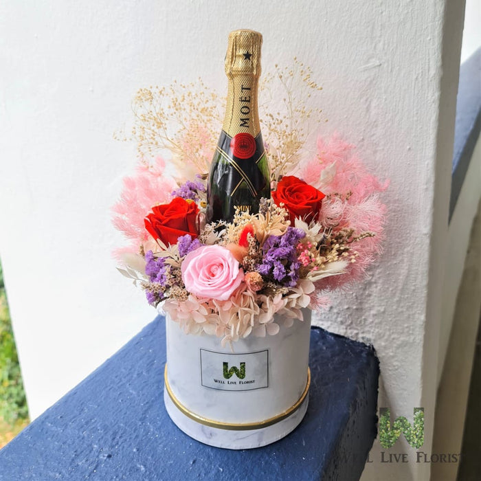 Flower Box of Preserved Roses, Cotton , Hydrangea, Filler Flower and Foliage including One Bot mini MOET 200ml