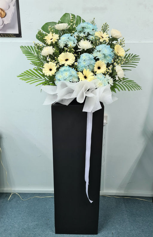 Condolences flower stand, sympathy flower, flower delivery Singapore, Florist Singapore, Well Live Florist