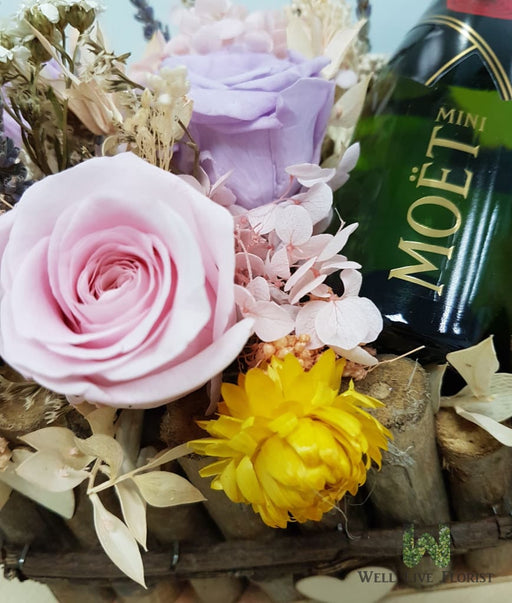 Preserved Flower and Champagne 