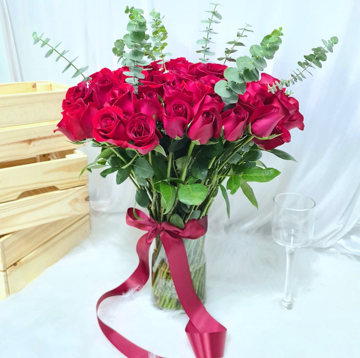 Flower in vase, fresh flower rose