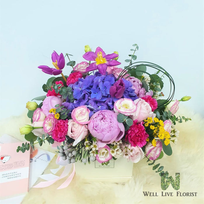 Kimberly - Flower Box - Carnation - Hydrangea - Peony - Well Live Florist