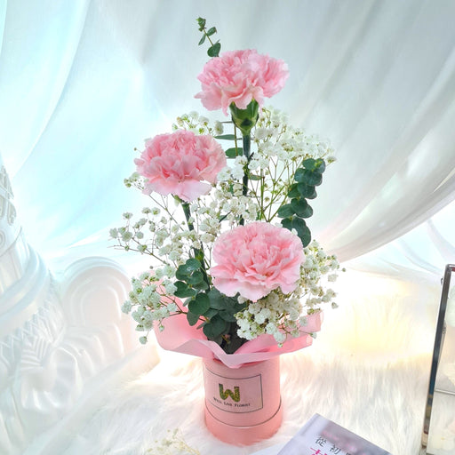 Flower box, carnation bouquet. mothers day flower