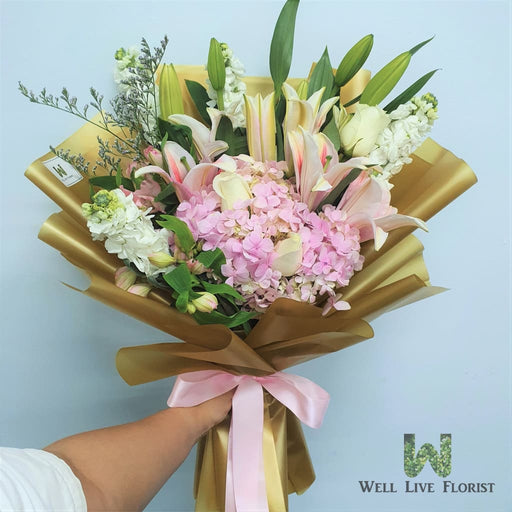 Nicole - Hand Bouquet - Lily - Hydrangea - Roses - Well Live Florist