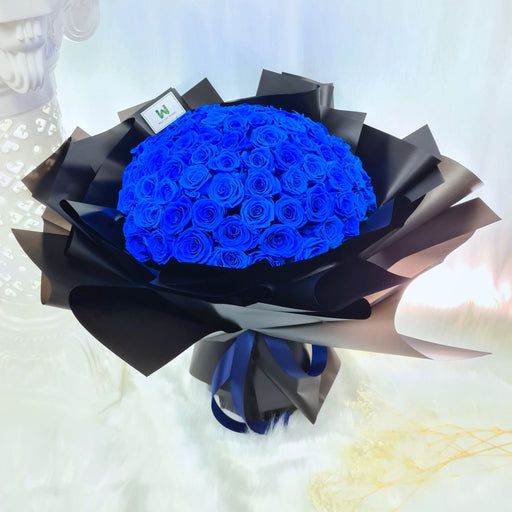 99 royal blue roses bouquet. 