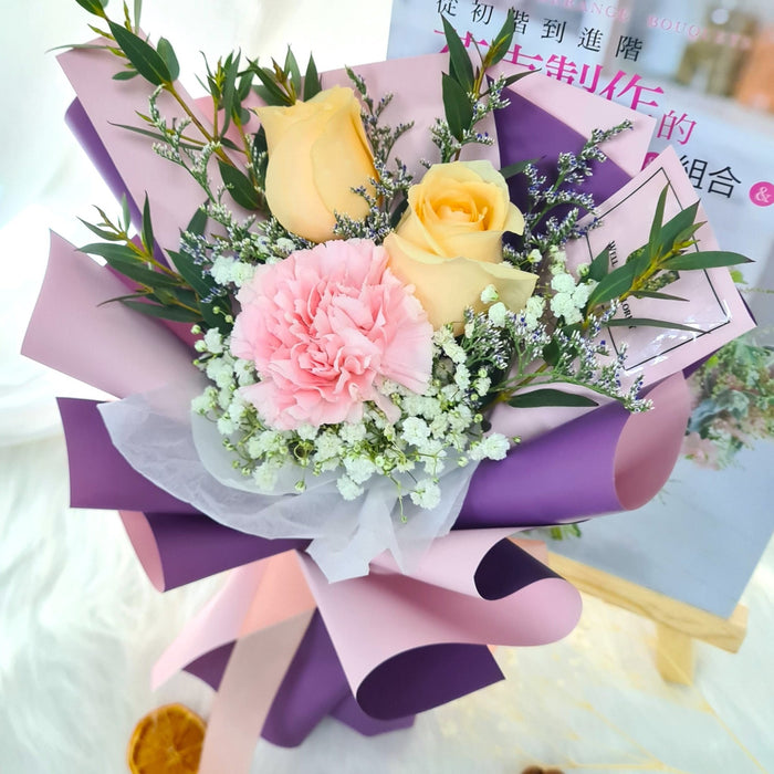 Mothers day flower, hand bouquet, carnation with champagne rose bouquet