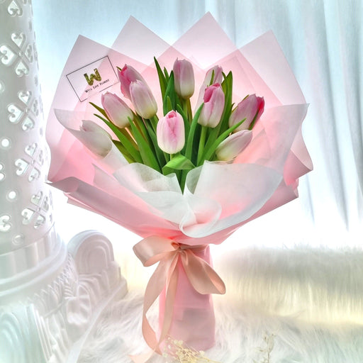 Hand bouquet, Tulips Bouquet