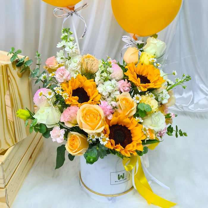 Flower box, hot air balloon, sunflower bouquet, rose bouquet