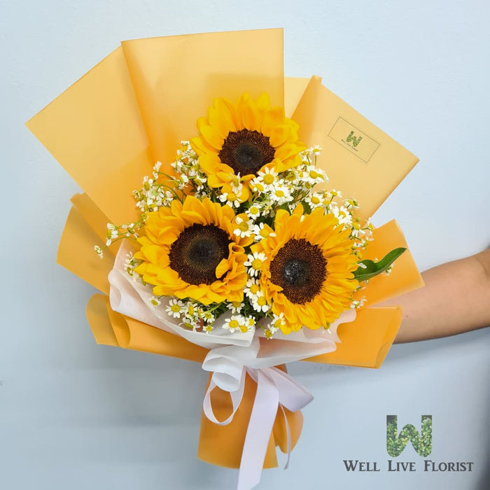 Hand Bouquet Of Sunflower and Daisy Flower