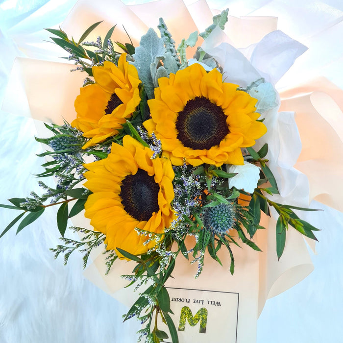 Sunflower bouquet, hand bouquet, flower bouquet