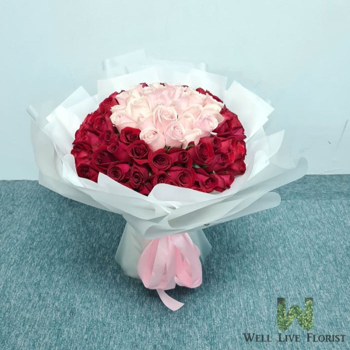 Hand Bouquet of Two Tone Color 99 Roses